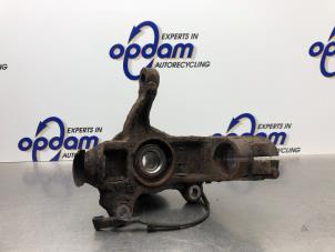 Gebruikte Fusee links-voor Ford Mondeo IV Wagon 2.0 16V Prijs € 50,00 Margeregeling aangeboden door Gebr Opdam B.V.