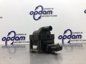 Gebruikte Bobine Volkswagen Golf III Cabrio Restyling (1E7) 1.8 Kat. Prijs € 27,00 Margeregeling aangeboden door Gebr Opdam B.V.