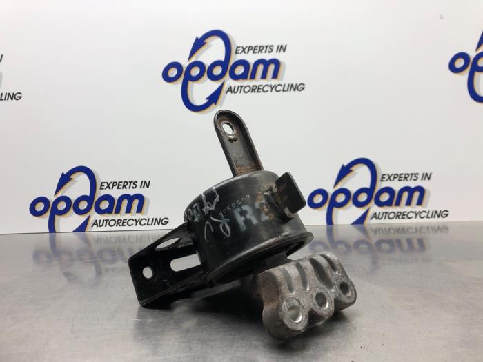 Gebruikte Motorrubber Chevrolet Spark (M300) 1.0 16V Bifuel Prijs € 32,00 Margeregeling aangeboden door Gebr Opdam B.V.