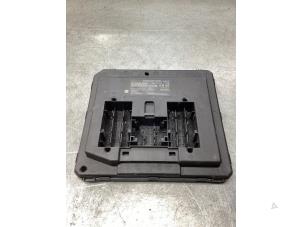 Gebruikte Sam module Volkswagen Polo VI (AW1) 1.0 12V BlueMotion Technology Prijs € 100,00 Margeregeling aangeboden door Gebr Opdam B.V.