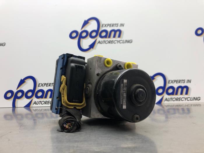 Gebruikte ABS Pomp Citroen C5 II Break (RE) 3.0 V6 24V Prijs € 135,00 Margeregeling aangeboden door Gebr Opdam B.V.