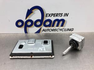 Gebruikte Xenon module Citroen C5 II Break (RE) 3.0 V6 24V Prijs € 90,00 Margeregeling aangeboden door Gebr Opdam B.V.