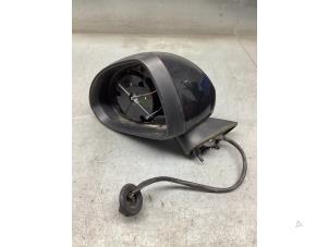 Gebruikte Spiegel Buiten links Opel Corsa D 1.2 16V LPG Prijs € 50,00 Margeregeling aangeboden door Gebr Opdam B.V.