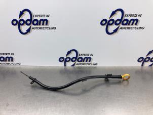 Gebruikte Olie Peilstok Volkswagen Polo V (6R) 1.4 TDI 12V 90 Prijs € 22,00 Margeregeling aangeboden door Gebr Opdam B.V.