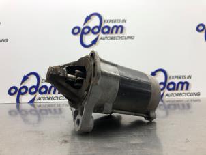 Gebruikte Startmotor Daihatsu Sirion 2 (M3) 1.3 16V DVVT Prijs € 36,00 Margeregeling aangeboden door Gebr Opdam B.V.