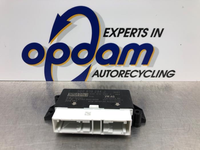 Gebruikte Module PDC Audi A3 Sportback (8VA/8VF) 1.4 TFSI 16V e-tron Prijs € 45,00 Margeregeling aangeboden door Gebr Opdam B.V.