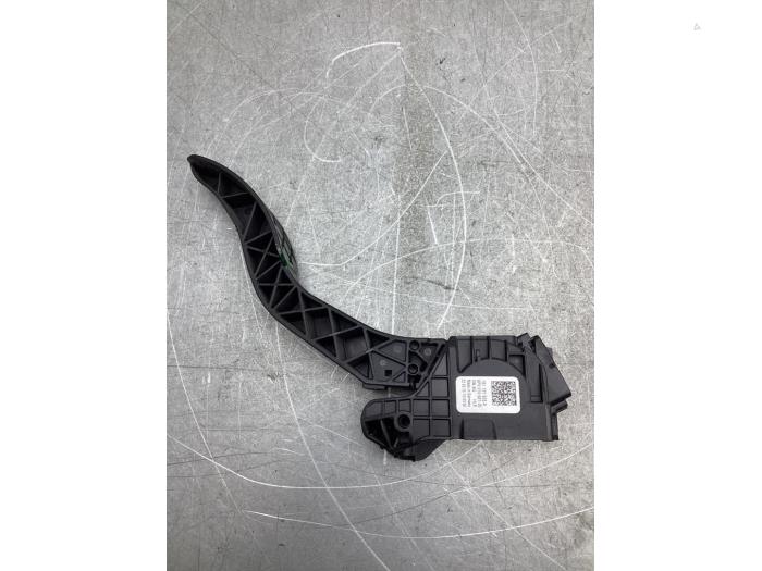 Gebruikte Gaspedaalpositie Sensor Volkswagen Up! (121) 1.0 12V EcoFuel Prijs € 30,00 Margeregeling aangeboden door Gebr Opdam B.V.
