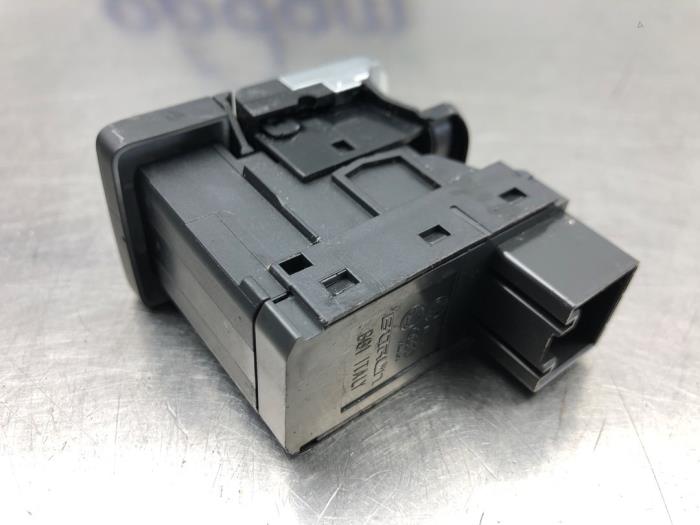 Handrem schakelaar van een Seat Leon (5FB) 2.0 TSI Cupra 300 16V 2018