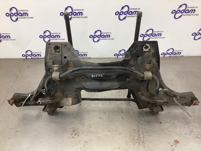 Gebruikte Subframe Peugeot 207 SW (WE/WU) 1.4 16V Vti Prijs € 68,00 Margeregeling aangeboden door Gebr Opdam B.V.