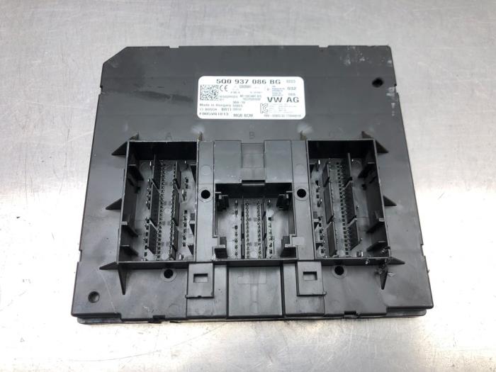 Computer Body Control van een Volkswagen Golf VII Variant (AUVV) 1.4 TSI 16V 2017