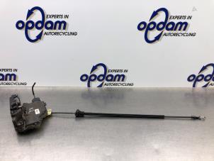 Gebruikte Deurslot Mechaniek 4Deurs links-voor Seat Ibiza III (6L1) 1.2 12V Prijs € 36,00 Margeregeling aangeboden door Gebr Opdam B.V.