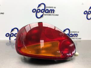 Gebruikte Achterlicht links Chevrolet Matiz 0.8 S,SE Prijs € 14,00 Margeregeling aangeboden door Gebr Opdam B.V.