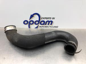 Gebruikte Intercooler Slang Mercedes B (W245) 2.0 B-200 16V Turbo Prijs € 22,00 Margeregeling aangeboden door Gebr Opdam B.V.