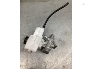 Gebruikte Hoofdremcilinder Volkswagen Caddy Cargo V (SBA/SBH) 2.0 TDI BlueMotionTechnology Prijs € 78,65 Inclusief btw aangeboden door Gebr Opdam B.V.