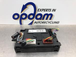 Gebruikte Computer Body Control Renault Clio IV (5R) 0.9 Energy TCE 90 12V Prijs € 68,00 Margeregeling aangeboden door Gebr Opdam B.V.