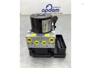 Gebruikte ABS Pomp Mercedes C Estate (S204) 2.2 C-200 CDI 16V BlueEFFICIENCY Prijs € 150,00 Margeregeling aangeboden door Gebr Opdam B.V.