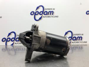 Gebruikte Startmotor Renault Scénic II (JM) 1.6 16V Prijs € 40,00 Margeregeling aangeboden door Gebr Opdam B.V.
