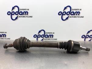 Gebruikte Homokineetas links-voor Citroen C4 Grand Picasso (UA) 1.6 HDiF 16V 110 Prijs € 36,00 Margeregeling aangeboden door Gebr Opdam B.V.