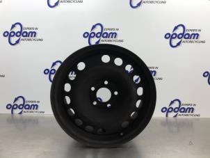 Gebruikte Velg Opel Zafira (M75) 1.6 16V Prijs € 22,00 Margeregeling aangeboden door Gebr Opdam B.V.