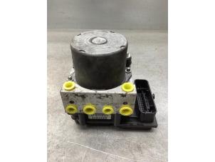 Gebruikte ABS Pomp Peugeot Partner (GC/GF/GG/GJ/GK) 1.6 HDI 90 16V Prijs € 250,00 Margeregeling aangeboden door Gebr Opdam B.V.