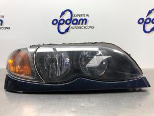 Gebruikte Koplamp rechts BMW 3 serie (E46/4) 320i 24V Prijs € 68,00 Margeregeling aangeboden door Gebr Opdam B.V.