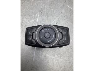 Gebruikte Schakelaar Licht Ford Transit Courier 1.0 Ti-VCT EcoBoost 12V Prijs € 36,30 Inclusief btw aangeboden door Gebr Opdam B.V.