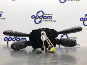 Gebruikte Combischakelaar Stuurkolom Citroen C5 I Break (DE) 2.0 16V Prijs € 202,00 Margeregeling aangeboden door Gebr Opdam B.V.