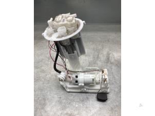 Gebruikte Benzinepomp Toyota Corolla Touring Sport (E21/EH1) 1.8 16V Hybrid Prijs € 100,00 Margeregeling aangeboden door Gebr Opdam B.V.