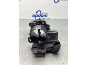 Gebruikte Gasklephuis Opel Vivaro 2.0 CDTI 122 Prijs € 75,00 Margeregeling aangeboden door Gebr Opdam B.V.