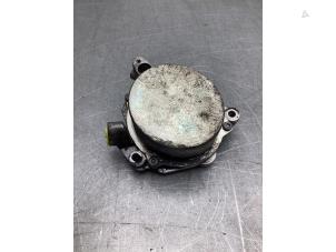 Gebruikte Videpomp (Diesel) Opel Vivaro 2.0 CDTI 122 Prijs € 40,00 Margeregeling aangeboden door Gebr Opdam B.V.