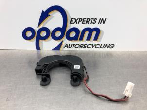 Gebruikte Gier sensor Alfa Romeo GT (937) 2.0 JTS 16V Prijs € 68,00 Margeregeling aangeboden door Gebr Opdam B.V.