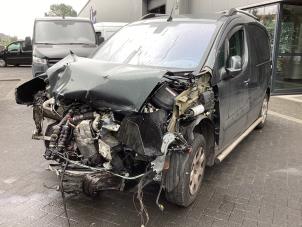 Gebruikte Versnellingsbak Peugeot Partner (GC/GF/GG/GJ/GK) 1.6 HDI 90 Prijs € 484,00 Inclusief btw aangeboden door Gebr Opdam B.V.