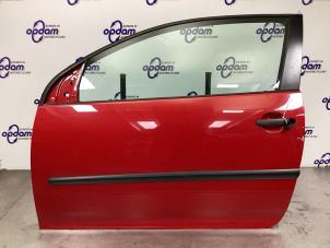Gebruikte Portier 2Deurs links Volkswagen Golf V (1K1) 2.0 FSI 16V Prijs € 75,00 Margeregeling aangeboden door Gebr Opdam B.V.