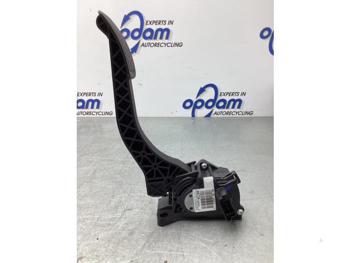 Gebruikte Gaspedaalpositie Sensor Peugeot 3008 II (M4/MC/MJ/MR) 1.6 16V PureTech 180 Prijs € 30,00 Margeregeling aangeboden door Gebr Opdam B.V.