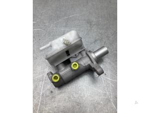 Gebruikte Hoofdremcilinder Ford Transit Custom 2.2 TDCi 16V Prijs € 60,50 Inclusief btw aangeboden door Gebr Opdam B.V.