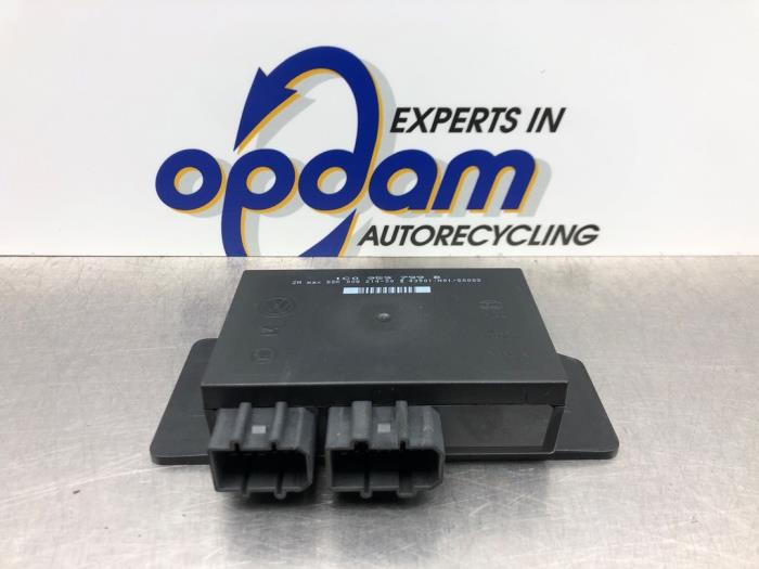 Gebruikte Bodycontrol Module Volkswagen Passat Variant (3B6) 2.0 Prijs € 90,00 Margeregeling aangeboden door Gebr Opdam B.V.