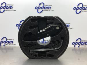 Gebruikte Krikset Seat Leon (1P1) 2.0 FSI 16V Prijs € 22,00 Margeregeling aangeboden door Gebr Opdam B.V.