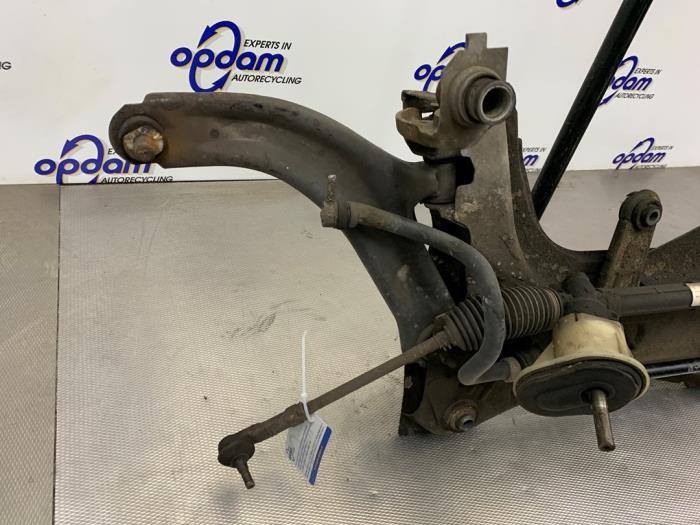 Subframe van een Renault Modus/Grand Modus (JP) 1.6 16V 2005