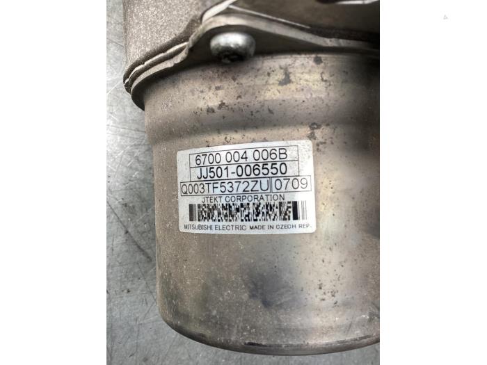 Stuurbekrachtiging Pomp van een Mercedes-Benz A Limousine (177.1) 1.3 A-250 e Turbo 16V 2020