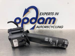 Gebruikte Schakelaar Ruitenwisser Opel Zafira Tourer (P12) 1.4 Turbo 16V Ecotec Prijs € 36,00 Margeregeling aangeboden door Gebr Opdam B.V.