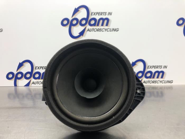 Gebruikte Luidspreker Opel Zafira Tourer (P12) 1.4 Turbo 16V Ecotec Prijs € 18,00 Margeregeling aangeboden door Gebr Opdam B.V.
