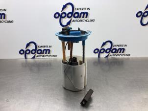 Gebruikte Benzinepomp Seat Leon (1P1) 2.0 FSI 16V Prijs € 68,00 Margeregeling aangeboden door Gebr Opdam B.V.