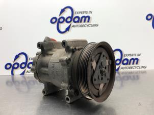 Gebruikte Pomp Airco Renault Modus/Grand Modus (JP) 1.6 16V Prijs € 45,00 Margeregeling aangeboden door Gebr Opdam B.V.