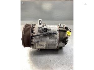 Gebruikte Aircopomp Opel Vivaro 1.6 CDTI 95 Euro 6 Prijs € 151,25 Inclusief btw aangeboden door Gebr Opdam B.V.