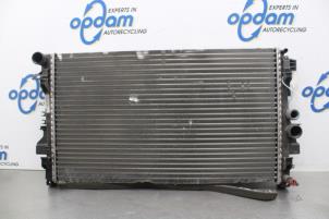 Gebruikte Radiateur Mercedes Vito (639.6) 2.2 110 CDI 16V Euro 5 Prijs € 60,00 Margeregeling aangeboden door Gebr Opdam B.V.