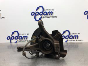 Gebruikte Fusee rechts-voor Kia Picanto (TA) 1.0 12V Prijs € 54,00 Margeregeling aangeboden door Gebr Opdam B.V.