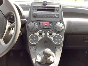 Gebruikte Chaufage Bedieningspaneel Fiat Panda (169) 1.2 Fire Prijs € 32,00 Margeregeling aangeboden door Gebr Opdam B.V.