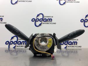 Gebruikte Licht + Raw Schakelaar Ford Ka II 1.2 Prijs € 68,00 Margeregeling aangeboden door Gebr Opdam B.V.