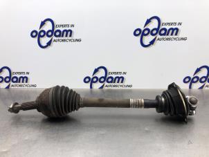 Gebruikte Homokineetas links-voor Renault Trafic New (FL) 2.5 dCi 16V 135 Prijs € 68,00 Margeregeling aangeboden door Gebr Opdam B.V.