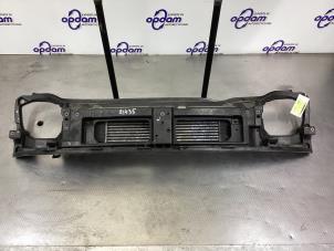 Gebruikte Frontpaneel Opel Vivaro 2.5 DTI 16V Prijs € 112,00 Margeregeling aangeboden door Gebr Opdam B.V.